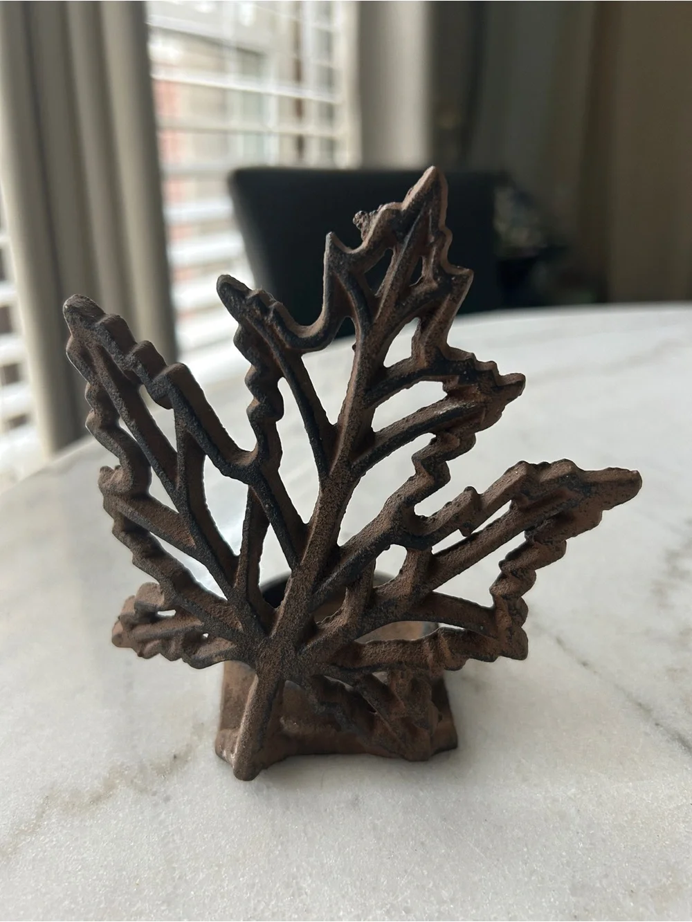 Rustic Cast Iron Maple Leaf Tealight Holder Décor - Brown